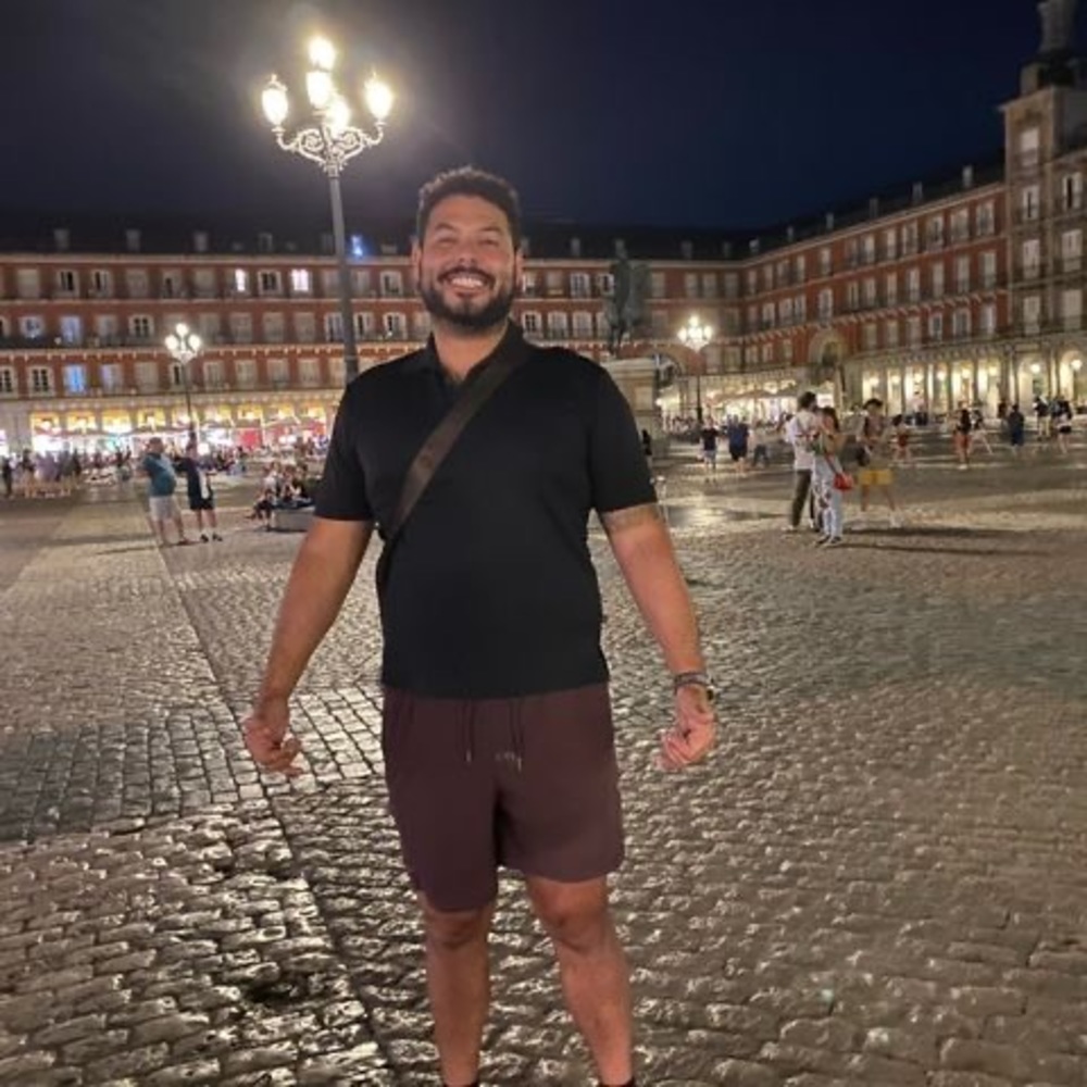 Meet your Posher, Javier
